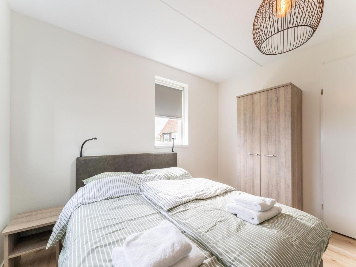 Holiday Home In Scherpenisse With Bubble Bath المظهر الخارجي الصورة