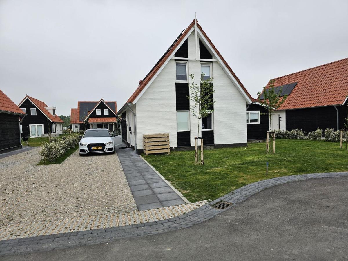Holiday Home In Scherpenisse With Bubble Bath المظهر الخارجي الصورة